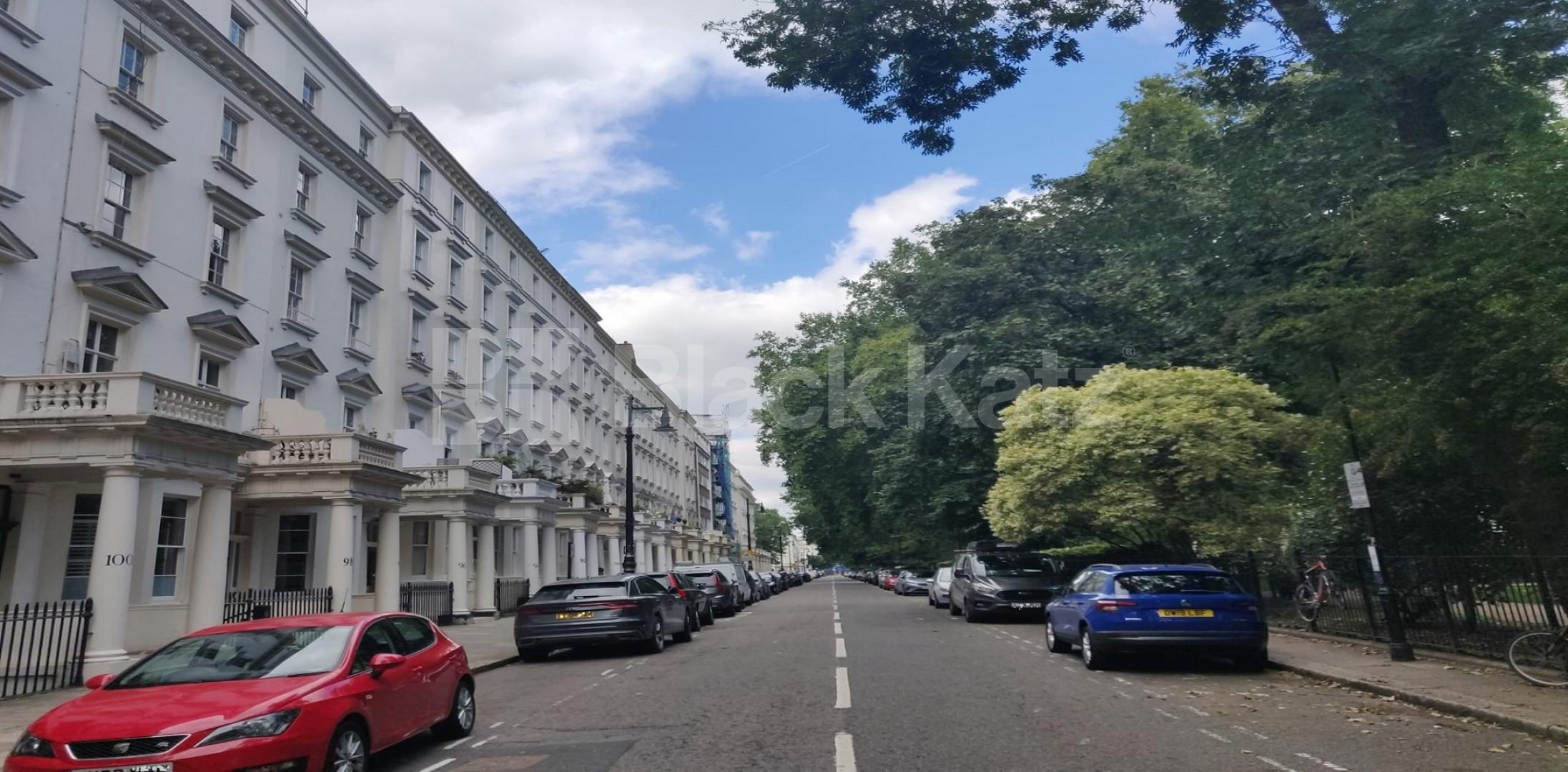 			LET  , 3 Bedroom, 2 bath, 1 reception Apartment			 St George’s Square, Pimilco / Victoria 